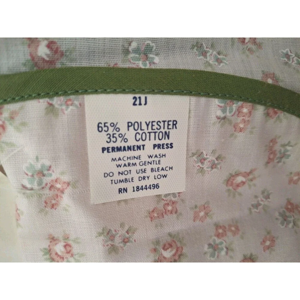 Vintage Hostess Bib Apron Cottagecore Ditzy Floral Print Country Cotton New